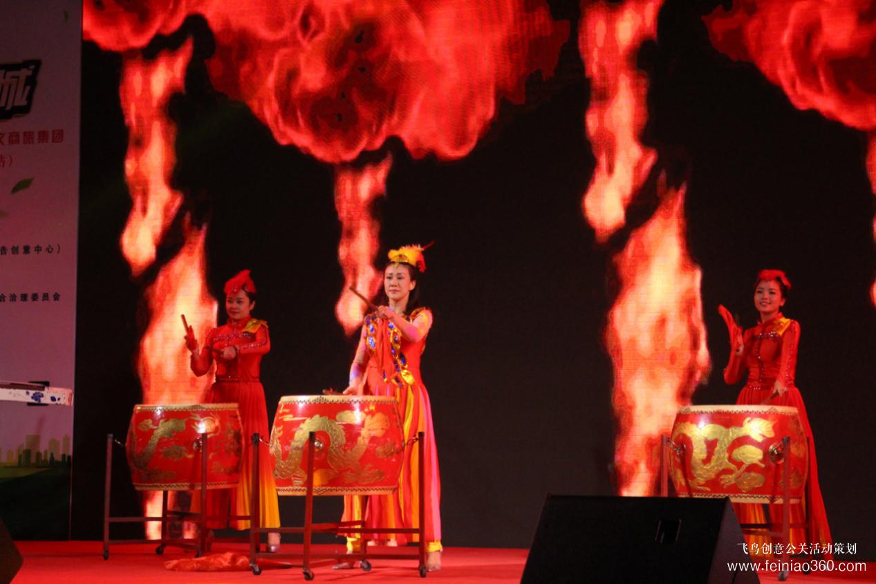 歌舞、小品、魔術(shù)表演……昌崗街舉辦這場關(guān)愛社區(qū)行活動精彩連連